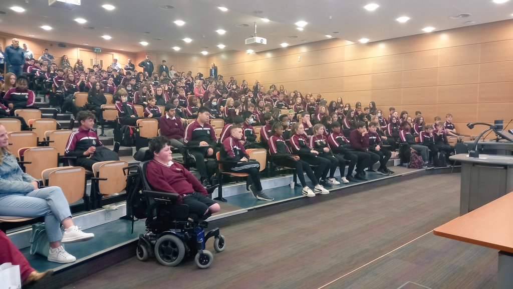 StOliversCC's tweet photo. A brilliant day in @tcddublin with @AccessTCD for our twelve 2nd year classes. Lots of great information and an enjoyable day on campus. It was special to have past pupils Hannah, Amaia and @ColmFaulkner meet with us. https://t.co/VM336NJIQh
