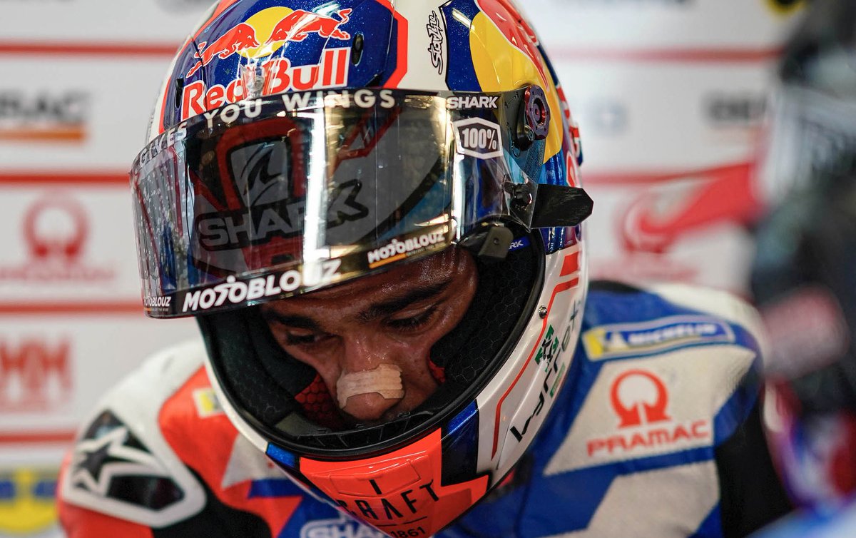 Tanto en los momentos buenos como en los menos buenos es importante que te animen y sigan confiando en tí. ¡Gracias <a href="/Motoblouz_es/">Motoblouz España</a> por una temporada de <a href="/MotoGP/">MotoGP™🏁</a> más juntos! Os iremos desvelando más en breves. 
Podéis disfrutar de un 10% de descuento extra con mi código JORGE89 ✌