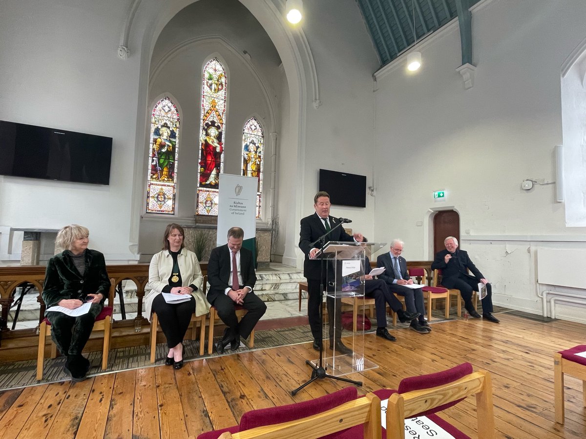 Minister for <a href="/DeptHousingIRL/">Department of Housing, Local Government & Heritage</a> <a href="/DarraghOBrienTD/">Darragh O'Brien</a> has officially launched the Government’s new #NationalPolicyArchitecture titled ‘Places for People’. The RIAI is delighted to have been involved in the development and it is committed to its success.