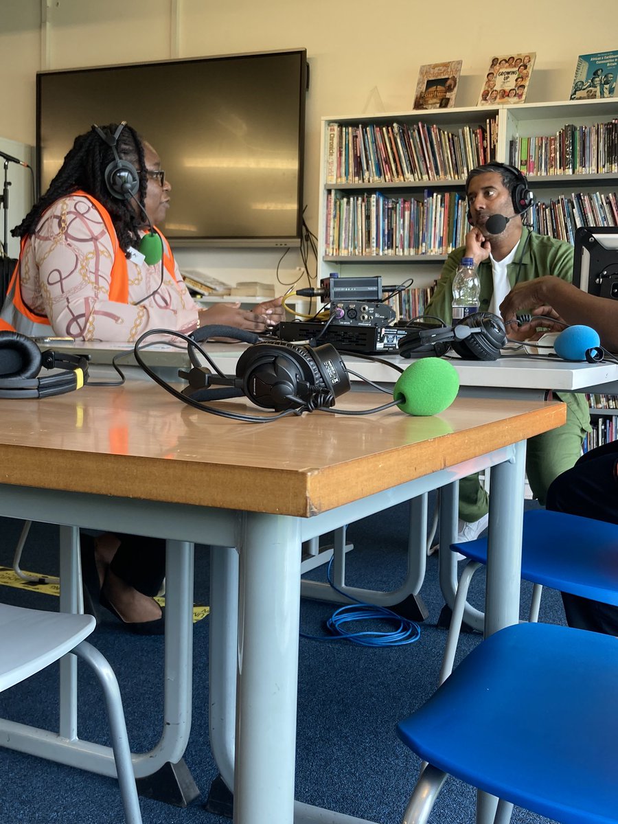 josieverg's tweet photo. “We stand on the strength of our team” 

Running a school involves so much more than teachers as @TherealNihal has been finding out by talking to @WalworthAcademy’s Queen of Ops Elesha and Charlotte who leads the in-house catering team fuelling 1000+ students 4x each school day https://t.co/8zFabvpVXS
