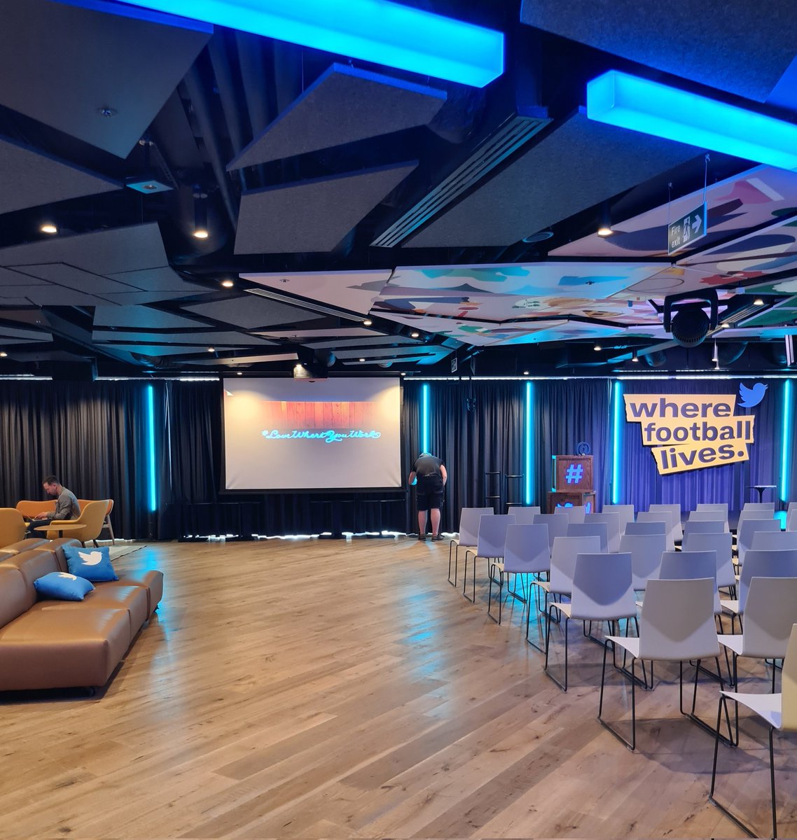 #FootballisHappening @TwitterUK