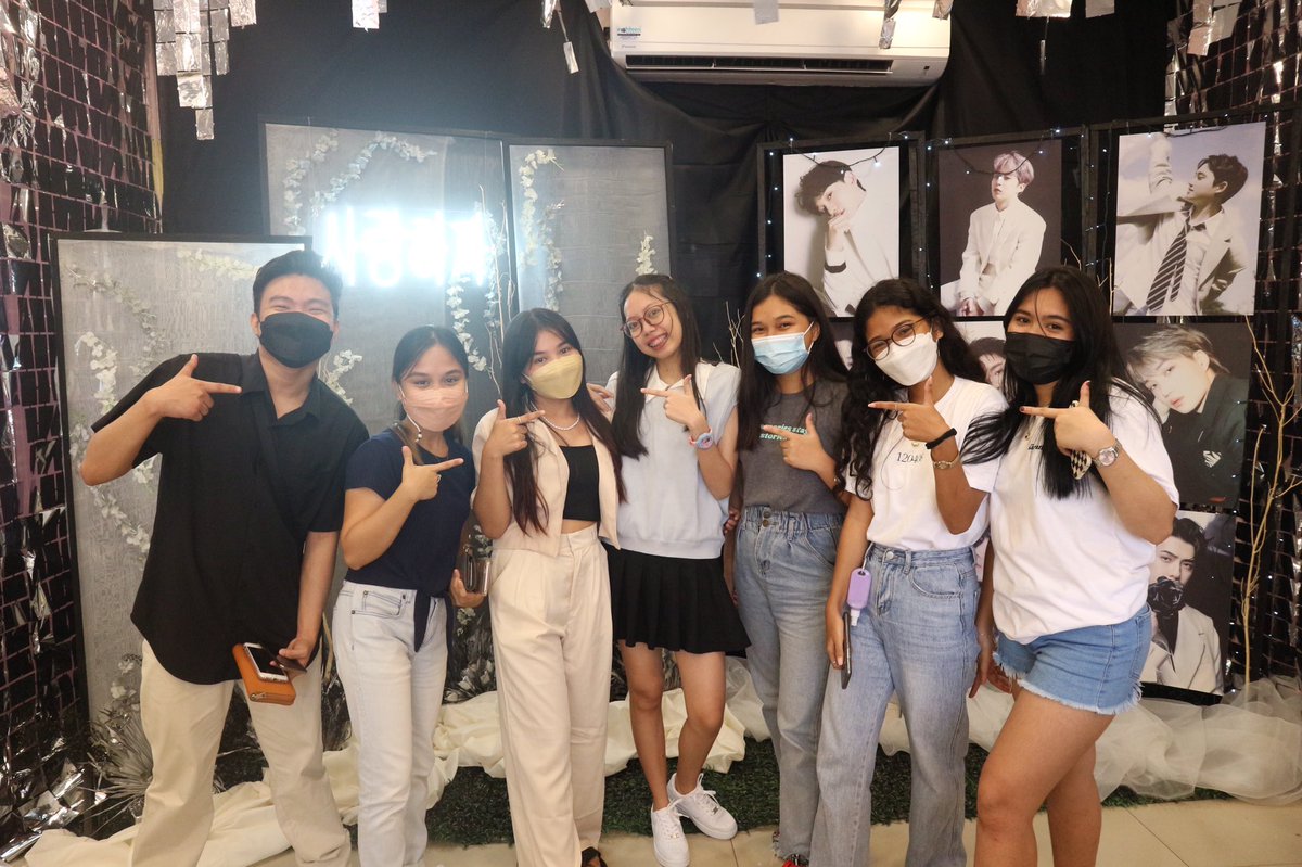 iheartGEM's tweet photo. I forgot to upload the images, so this post is significantly long overdue. Please check if your faces appear in these images from this thread.

Event: EXO 10th Anniversary 

Cc: @eristaledvo https://t.co/cw9P0O4rNl