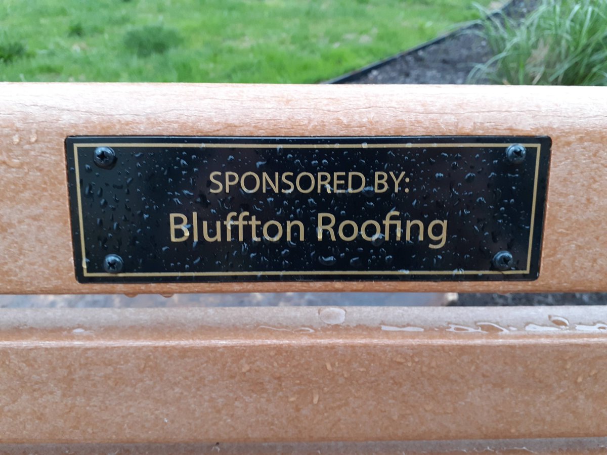 bluffton_now's tweet photo. We are excited to have the proper sponsorship plaques up on the Parlor City Plaza benches.  Thanks to everyone who helped get them created and installed.  Also, a huge shoutout to the donors who helped make downtown come alive!  #blufftonnow #parlorcityplaza #downtownbluffton https://t.co/iaVWHqkhLa