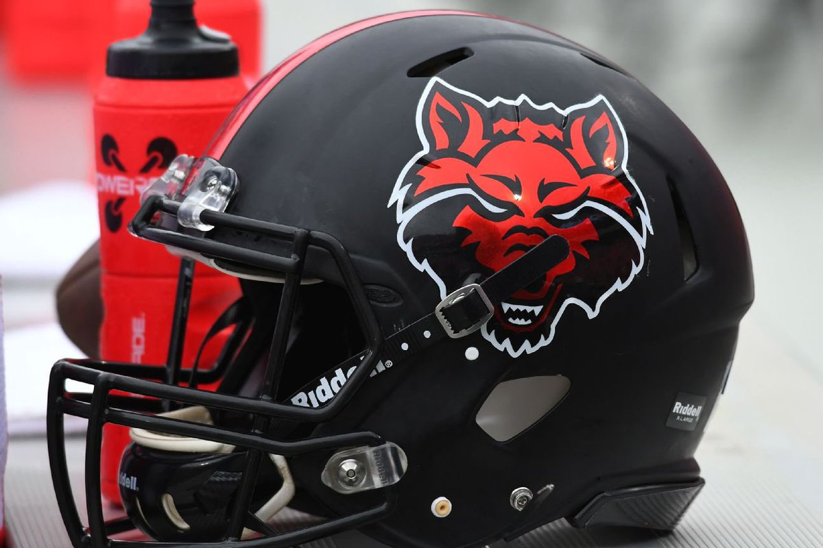 I’m blessed to receive another offer from Arkansas State ❤️🖤<a href="/CoachReynolds81/">Vince Reynolds</a> <a href="/coach_lyons47/">Josh Lyons</a> <a href="/Fuller_Clint/">Coach Fuller</a> <a href="/kilgore_fb/">Kilgore Bulldogs FB</a>