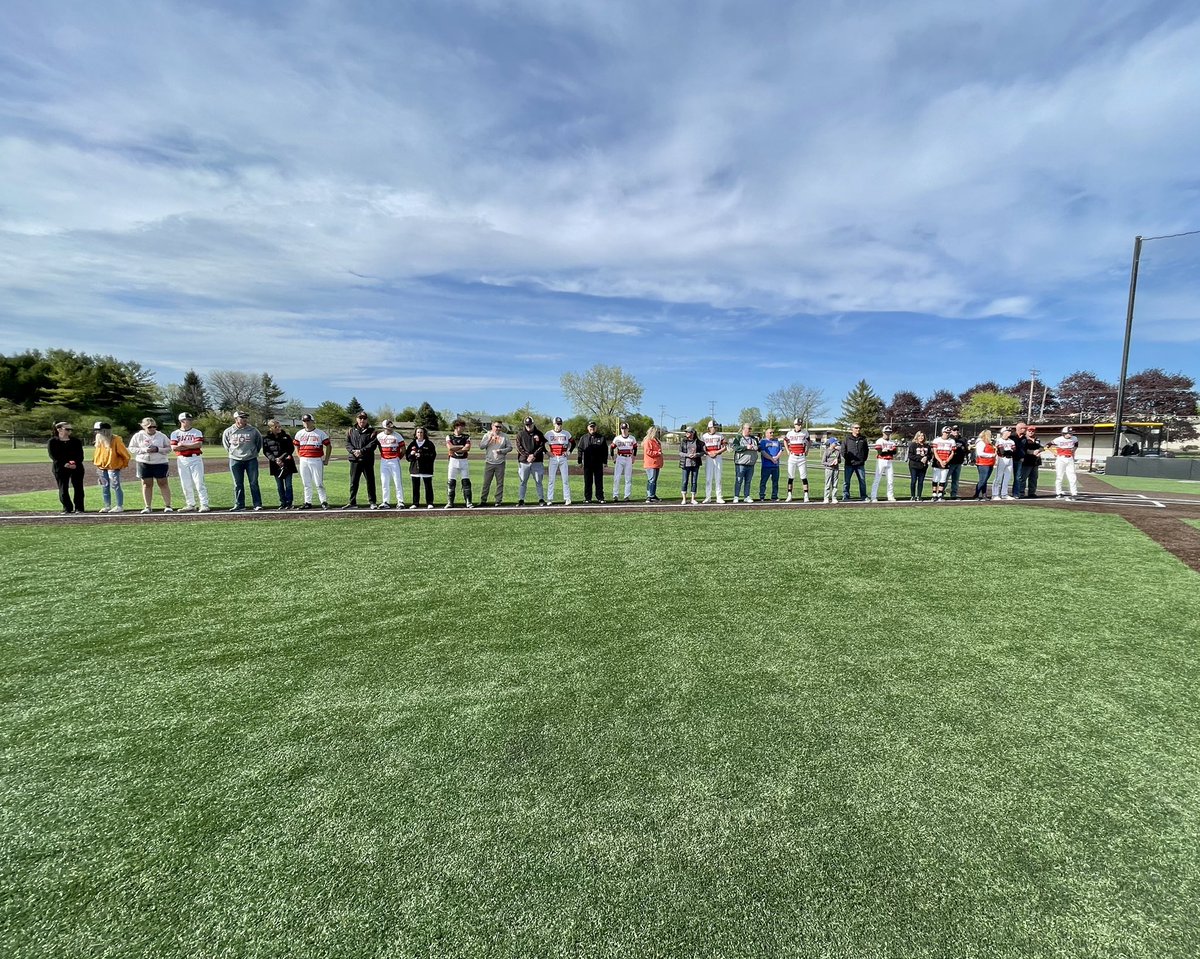 RESP3CTtheGAME's tweet photo. Proud of our team for a great effort to beat a strong Homestead lineup 13-8 on Senior Night and Parents Night. Keep playing good baseball. Thanks to parents, alumni, and fans for contributing to a memorable evening at 9th Ave Field! #blackhawkpride https://t.co/evNeCXKBWu