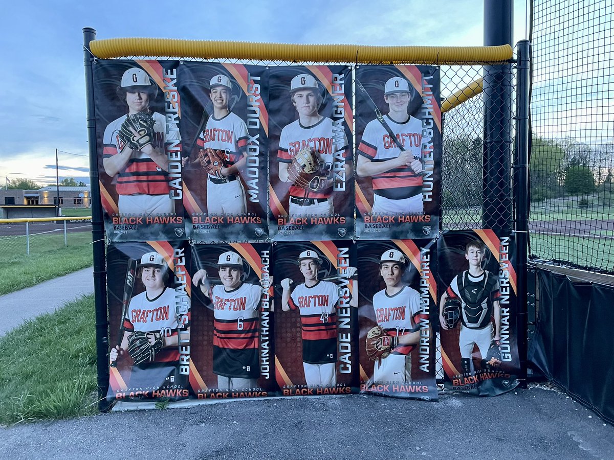 RESP3CTtheGAME's tweet photo. Proud of our team for a great effort to beat a strong Homestead lineup 13-8 on Senior Night and Parents Night. Keep playing good baseball. Thanks to parents, alumni, and fans for contributing to a memorable evening at 9th Ave Field! #blackhawkpride https://t.co/evNeCXKBWu