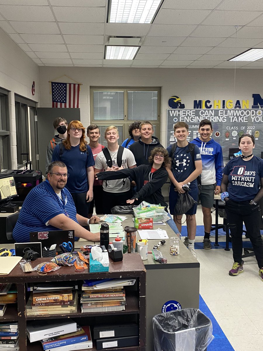 elmwood_hs's tweet photo. We are excited to announce that our Project Lead the Way engineering program has been nationally recognized again this year!  We are 1 of only 26 in Ohio, and 1 of only 191 recognized nationwide! Congrats to Mr. Poffenbaugh for all of his hard work in this program!  #WeAreElmwood https://t.co/bWO3rwBHlq