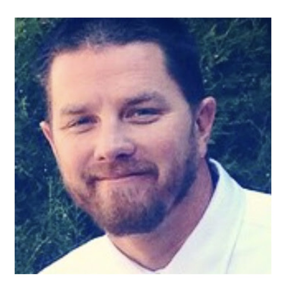 larkpeep tweet media