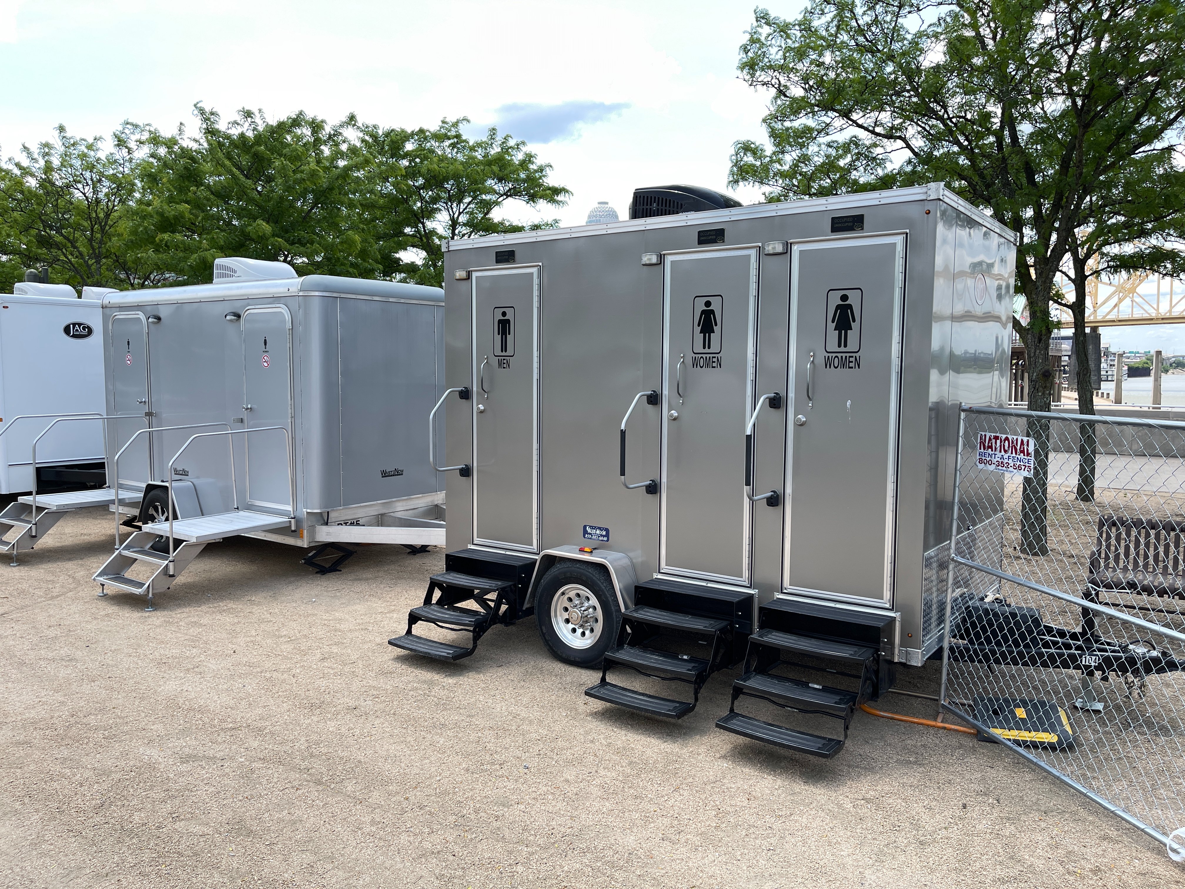 Luxury Mobile Restrooms