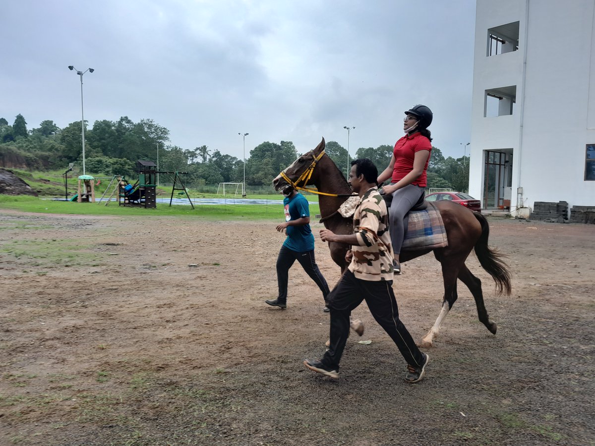 ChoiceTVLA's tweet photo. New Beginnings day 6 #horseriding #badminton #drawing #painting #art #calligraphy #football https://t.co/xIfU3eIxQk