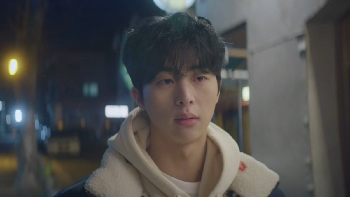 chaedaely's tweet photo. jeonghwan being a real loser for making a girl cried in front of him and made she begged him 🙄🙄🙄 yumin deserves better!!!!!! jeez bro you better hit your head on the wall when you realized your mistake later 😤

#LoveAllPlay #LoveAllPlayEp9 https://t.co/afmnbDbz6X