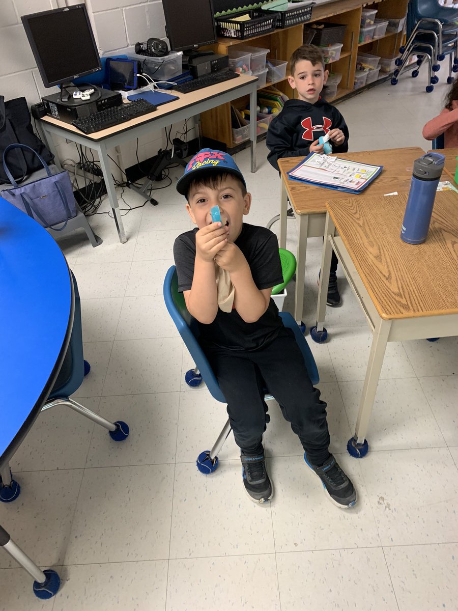 Freezies at 10am?? Math is always way more fun with treats! 😅 Grade 1’s are using different strategies and materials to explore equal expressions <a href="/ParkviewPS/">Parkview PS</a>