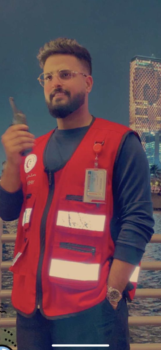 1az28's tweet photo. من نحن ؟؟ 
                    #نسعى_لنحيها  🤍
                     #تطوع_معنا     🤍 https://t.co/lc7VttkXqq