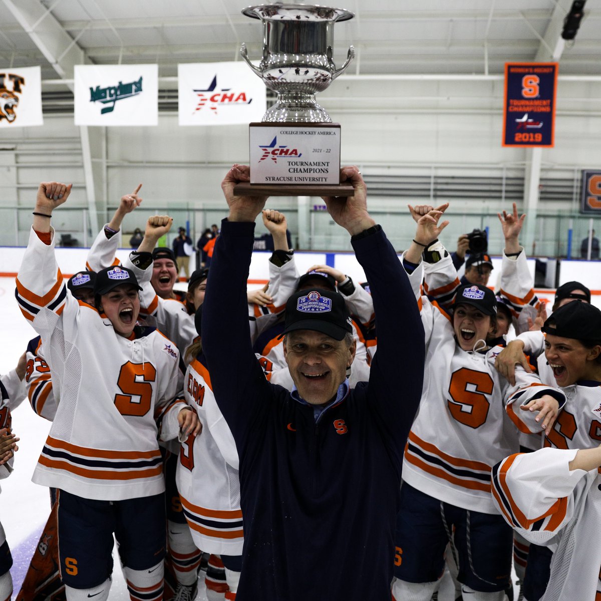 CHAWomensHockey's tweet photo. Not really a #SeniorSendoff but a tip of the 🧢 to Syracuse head coach Paul Flanagan who retired following the 2021-22 season ranked No. 2 in career wins and career games coached as a CHA bench boss.
#CHA20 https://t.co/d6OjAhoT7m