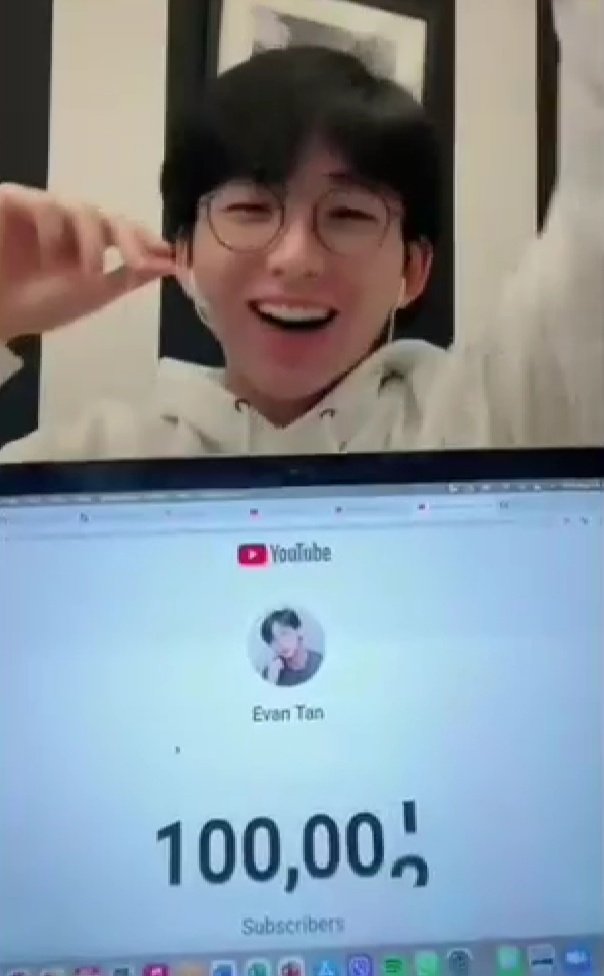richerries_ofc's tweet photo. Congratulations and Happy 100K Subscribers @itsevantan  🎊 ✨ We are more than Happy for you YOU DESERVE IT! 

#richerries_ofc #itsevantan #EvanTan #evantansricherries https://t.co/PofAQE2wha