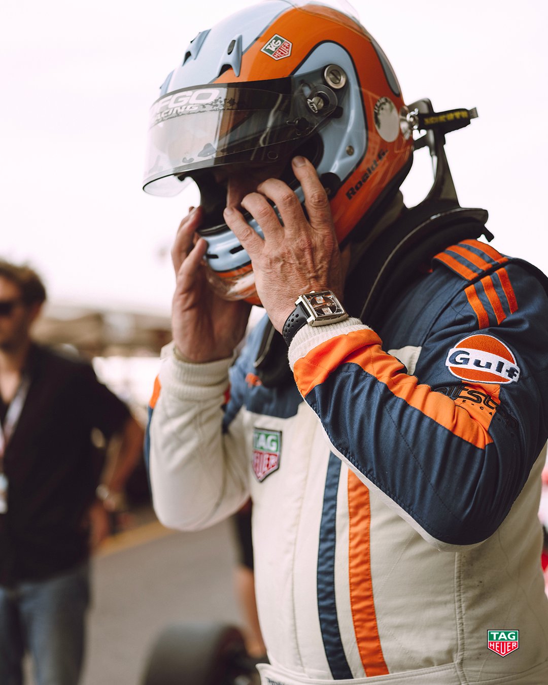 Gulf racing helmet sales