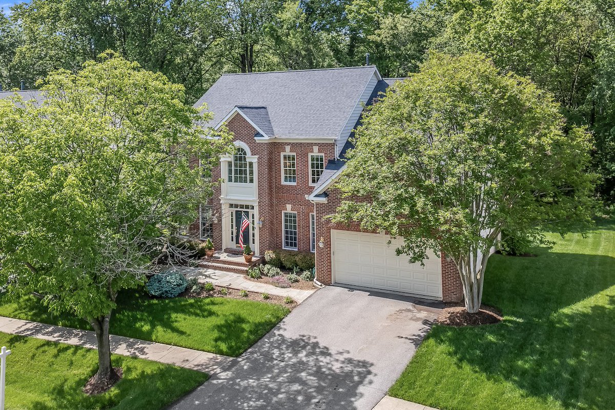 FitzRealtor's tweet image. This amazing property is our newest listing!! #SusanFitzpatrick #JamesFitzpatrick #KevinConley #TheFitzpatrickGroup #HomeforSale #OlneyHomeforSale
w9w2h7x9.stackpathcdn.com/properties/460…