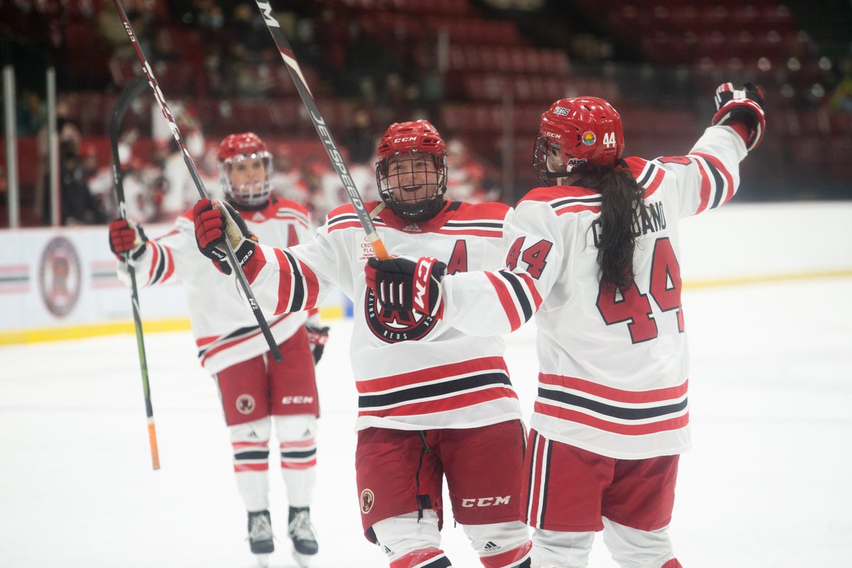 WHKY: <a href="/ash_stratton3/">Ashley Stratton</a> to return to <a href="/UNBWHockey/">UNB REDS Women's Hockey</a> for 2⃣0⃣2⃣2⃣-2⃣3⃣ <a href="/AUS_SUA/">Atlantic University Sport</a> season.

bit.ly/3loGGNc

#goredsgo