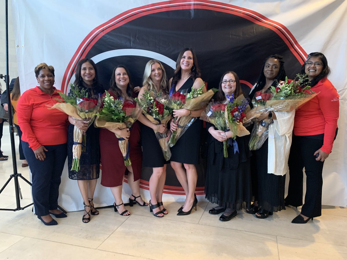 MedCityPlano's tweet photo. Last night we celebrated @MedCityPlano’s @DFWG100Nurses! We're proud to recognize these incredible nurses for always going above and beyond for their patients. Thank you for your steadfast commitment to the care and improvement of human life! #ExcellenceAlways #CelebrateGreat https://t.co/dWRn56nVcZ