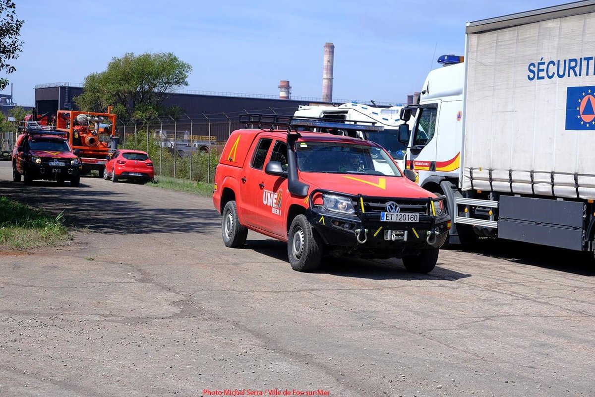 villedefos's tweet photo. #exercice #DOMINO22 Aujourd’hui mercredi 18 mai 2022, des moyens importants ont été déployés sur la commune de Fos-sur-Mer. https://t.co/8XyPVWII11