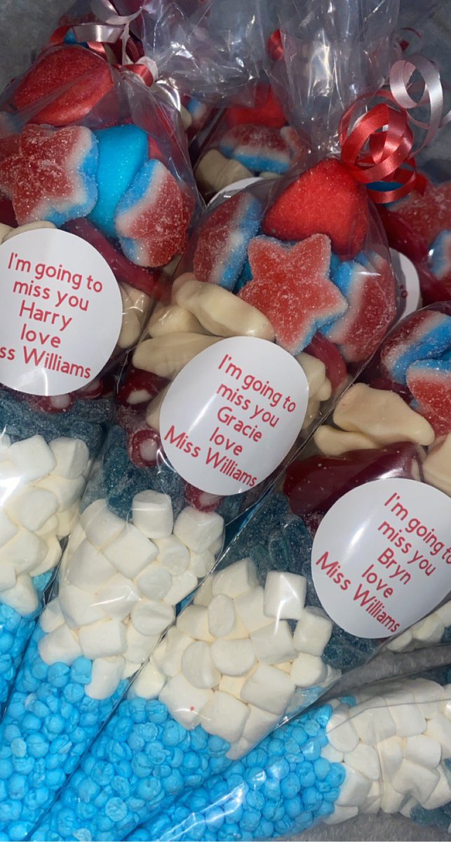 MissWilliamsHis's tweet image. And just like that, CP2 is over😢 The relationships I have built over the past 4 months are something I will cherish forever✨I couldn’t leave without surprising 8P with some goodies😢✨#totallynotcrying