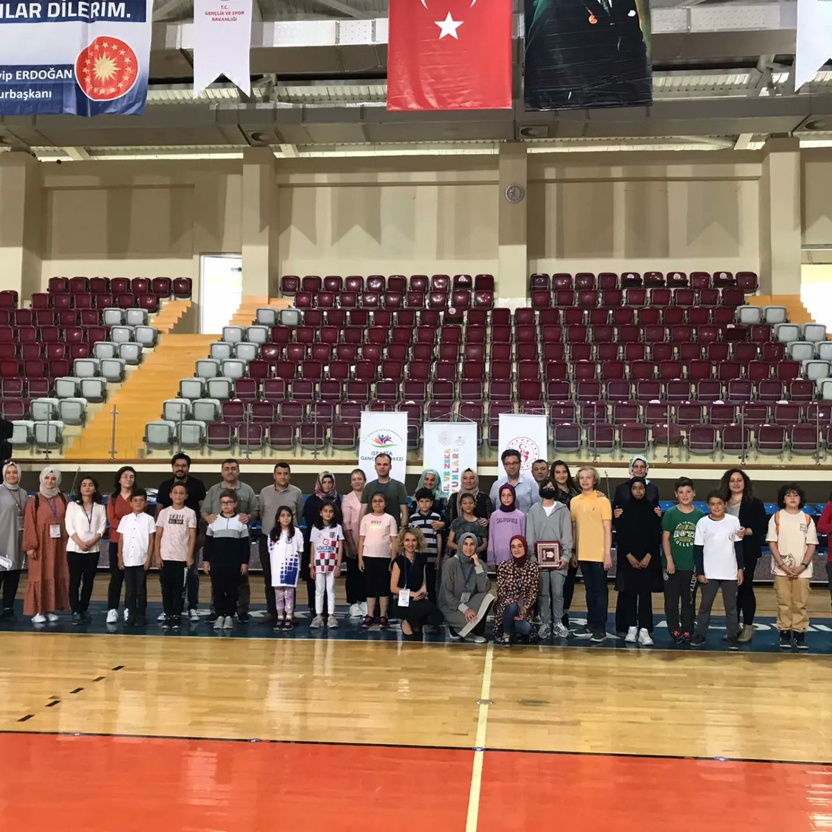 SehitBorsa's tweet photo. Isparta Gençlik Spor İl Müdürlüğü 19 Mayıs Gençlik Haftası Akıl ve Zeka Oyunları Turnuvası kapsamında okulumuz 3-A Sınıfı Öğrencisi Elif Erva KEL Pentago Kategorisinde İl https://t.co/QPAL8jpUjL olmuştur. Öğrencimizi kutlar,başarılarının devamını dileriz
@ErhanBaydur1 https://t.co/CrFRw1TjxF