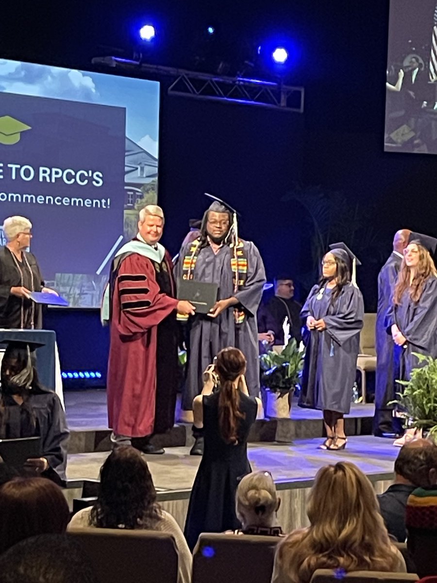 SLUPrez's tweet photo. Congratulations ⁦@RiverParishesCC⁩ Graduates!! https://t.co/VUmU4kfjaQ