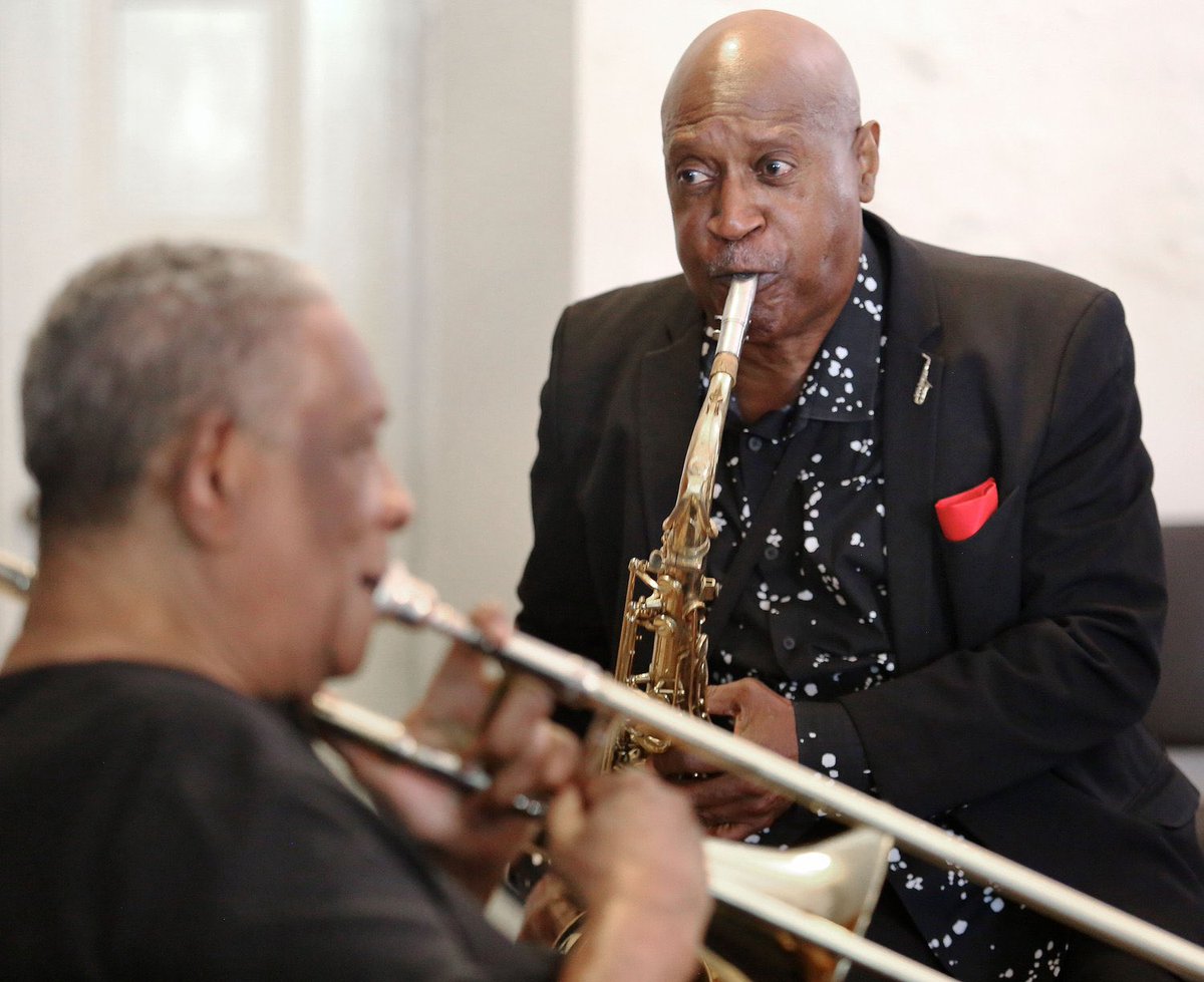 nolajazzmuseum's tweet photo. Don’t miss Gary Brown & Feelings today at 2:00 PM CDT presented by #NOJM and Jazz @JazzFoundation!
This program takes place inside our third floor Performance Center, listening room & admission is FREE!
Tune in live: https://t.co/vjw5qF6ZLx
#Jazz #NOLA
📸: Eliot Kamenitz https://t.co/bWNFYCOhyr