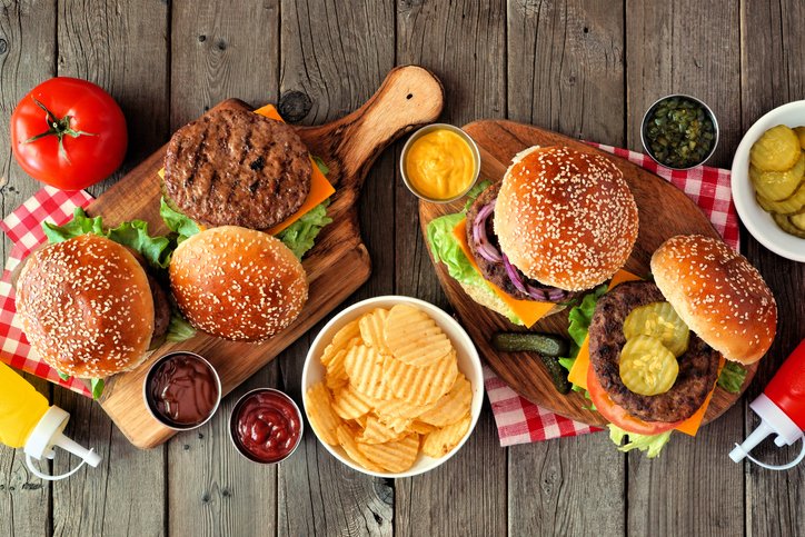 ansidotorg's tweet photo. #NationalHamburgerDay can only mean one thing: hosting a #Barbeque! We hope the #Hamburgers you’re grilling are covered by NSF/ANSI/3A 14159-2-2019, which sets hygiene requirements for the tools used in meat and poultry processing. @NSF_Intl https://t.co/GL4ryVlIbo