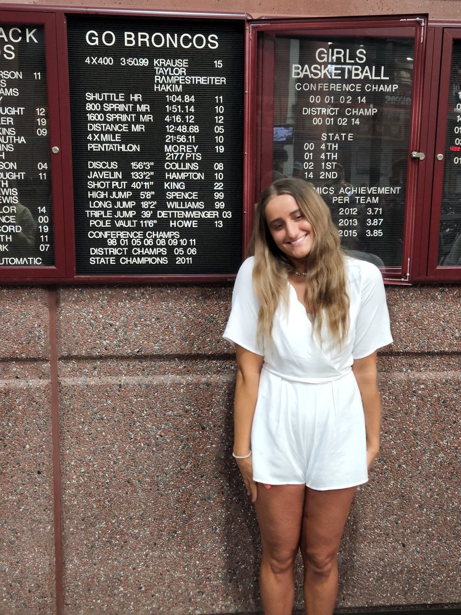 LSNGirlsTrack's tweet image. Congrats again to Olivia King on her record breaking throw. Let's do it again Saturday! @LSNActivities @LSNTrackField