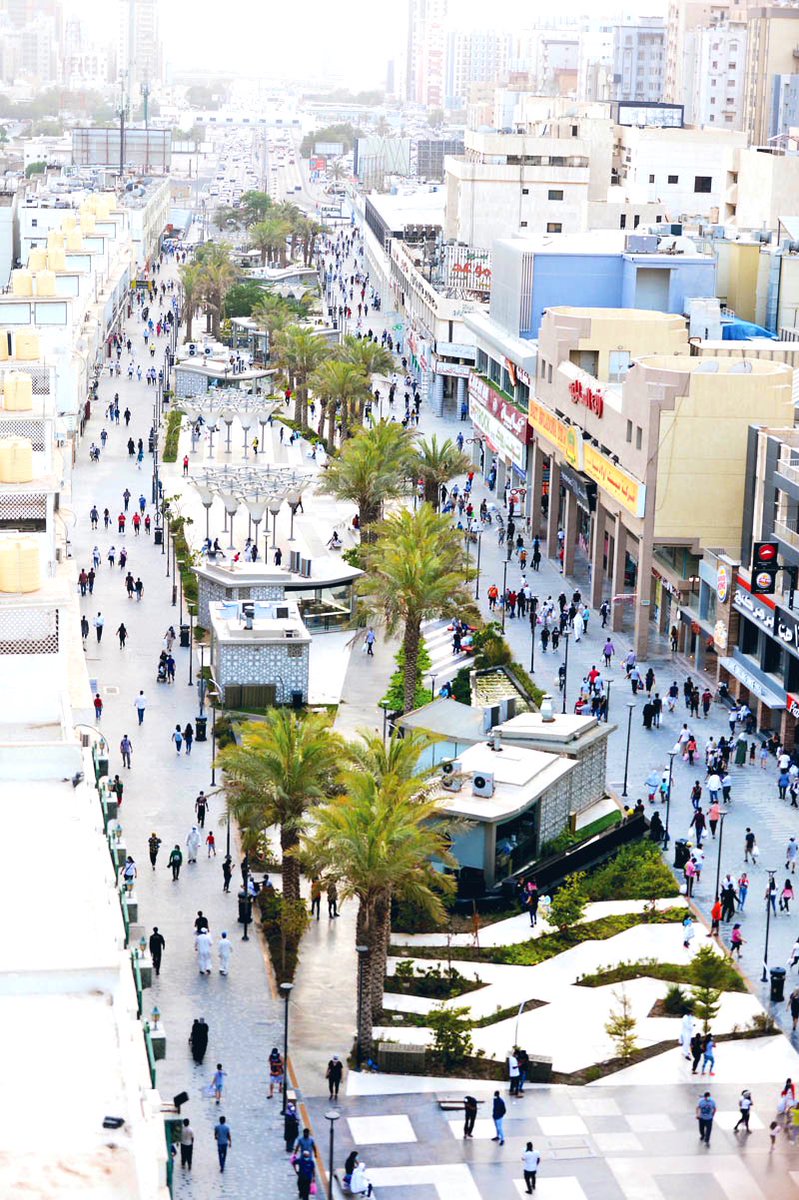 VisitKuwait's tweet photo. اقتراح «بلدي»: تحويل شارع فهد السالم لمعلم سياحي

• منع دخول السيارات وانشاء مسرح وساحة رياضية ومسار للدراجات https://t.co/wMwmd09XX6