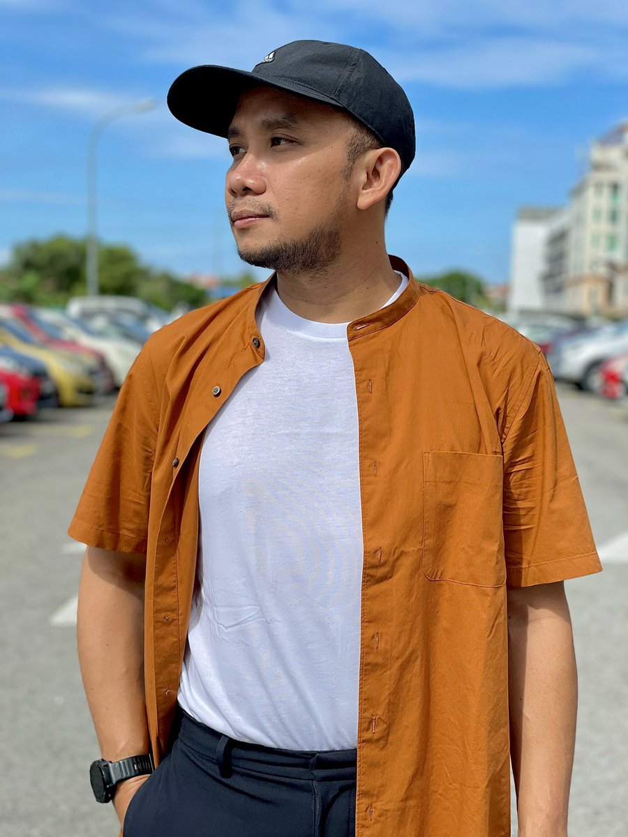IzmanHawk's tweet photo. Shoot profile baru untuk Podcast. Do check out and listen to our podcasts #TheAirilAndIzmanPodcast https://t.co/hLUI7aCiam