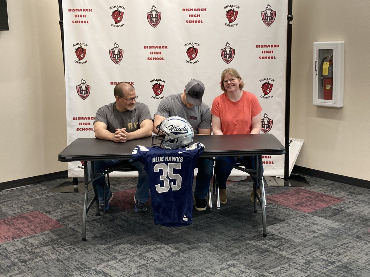 Dickinson State Football tweet media