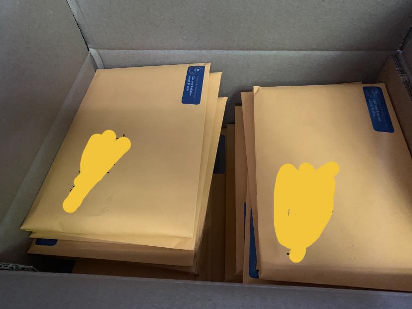 prophetsrest's tweet photo. First shipment of books were dropped off at the post office yesterday! #livingwithourscars #prophetsrest
https://t.co/NUfqNR8Tng https://t.co/T3MhmX990E
