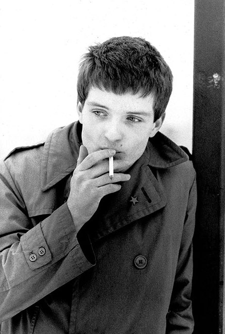 goth_videos's tweet photo. Ian Curtis of Joy Division, Manchester (1979).We’ll always remember him who passed away on this day in 1980. https://t.co/sRD02N4OSi