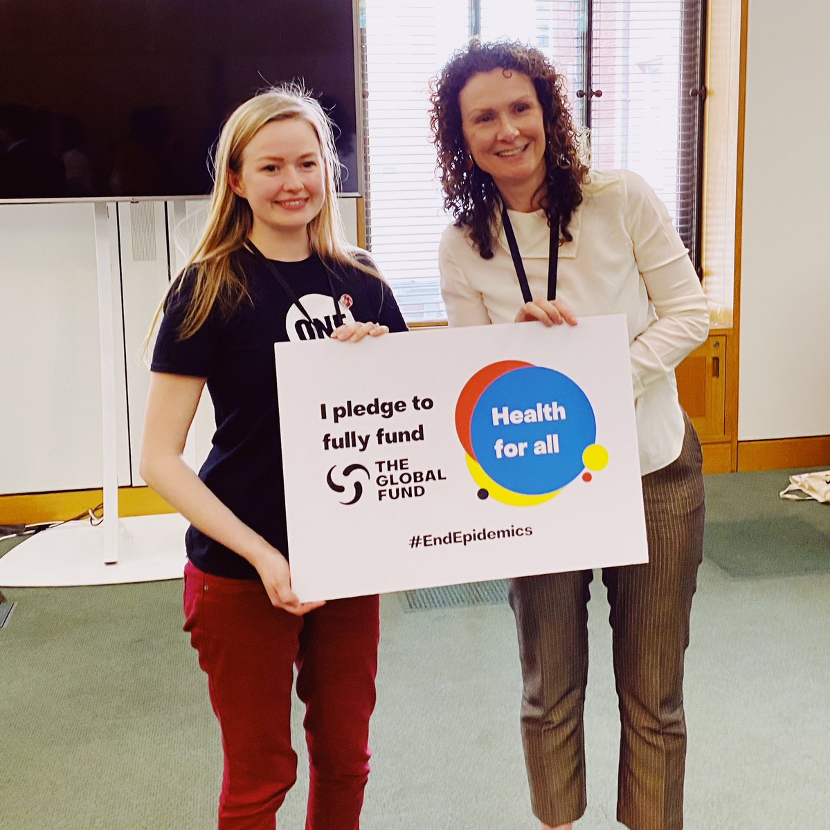 Sarz_92's tweet photo. Thank you @wendychambLD for your support today. Was really interesting discussing @GlobalFund with you. 
@ONEintheUK #EndEpidemics #FightForWhatCounts https://t.co/yDuYehUwX1