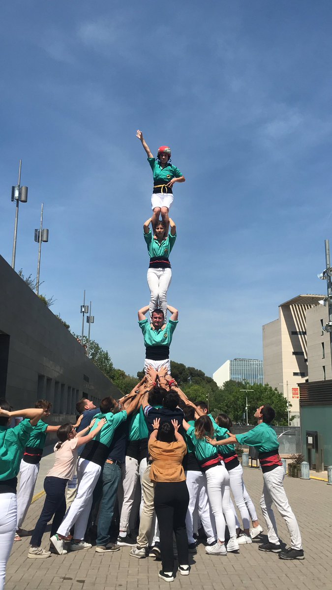 CodingMummy's tweet image. @RCIS_Conference prend de la hauteur #castellets @la_UPC #RCIS2022 #genderbalance #inclusive 🚺🚹👩🏻‍🎓👨🏽‍🎓💪🏻🙏🏻 #tenora 🎶