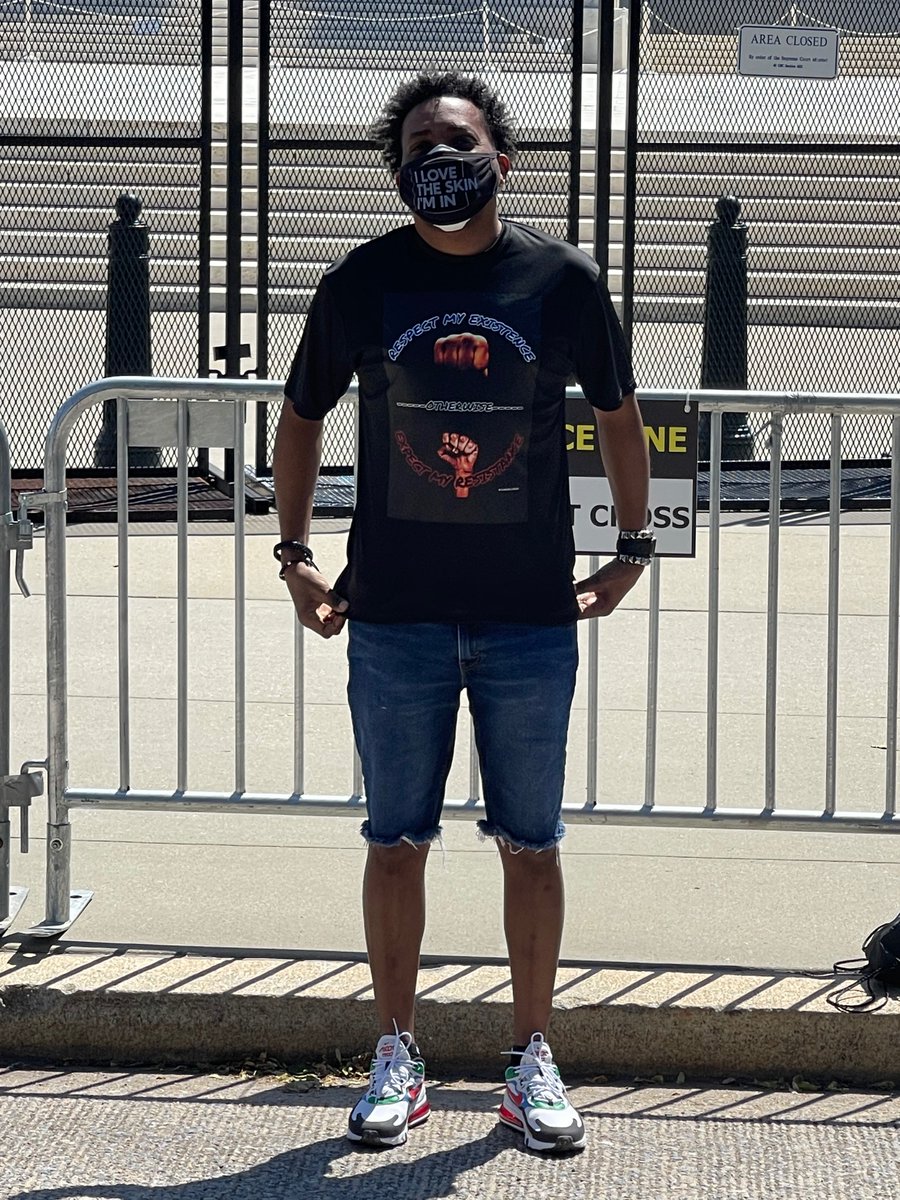 IDLIVA's tweet photo. 1st said on a poster, now I’m saying it with my chest in front of the #SCOTUS, thanks to
@oddworld2020!✊🏾
Respect My Existence
Otherwise
Expect My Resistance!✊🏾 https://t.co/e2N9baTorb