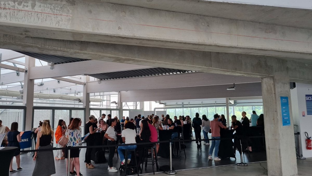 ⏩ Job dating du #VillageDesMarquesMiramas au Stadium : plus d'une centaine de candidats présents pour les +80 postes proposés par 25 enseignes
#missionlocalemiramas  #pliemiramas #miramas