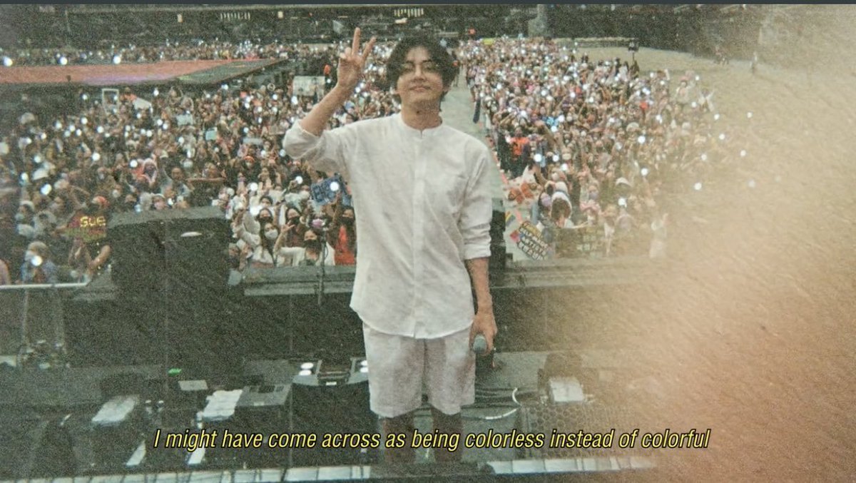 BTSVietnam_SAM's tweet photo. Bức này JK chụp Taehyung nha!!
@BTS_twt #BTS #BTSARMY
---
Mà seo ảnh JK lại vào đc video Jimin hay dzị :)) https://t.co/IRPgM2LuFB