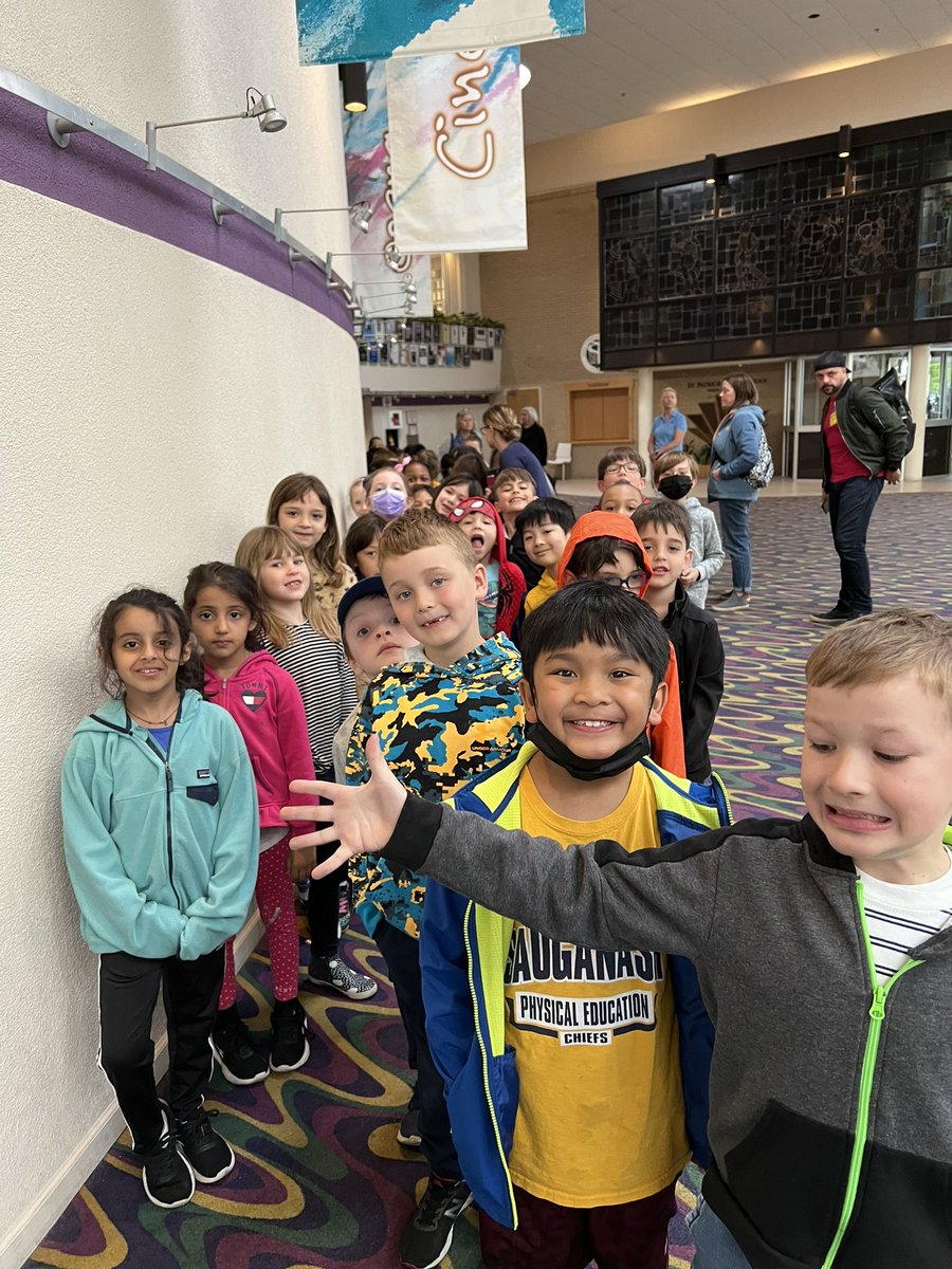 MrsGaughan103's tweet photo. First field trip feels! @SauganashCPS https://t.co/O4KXGif9mv