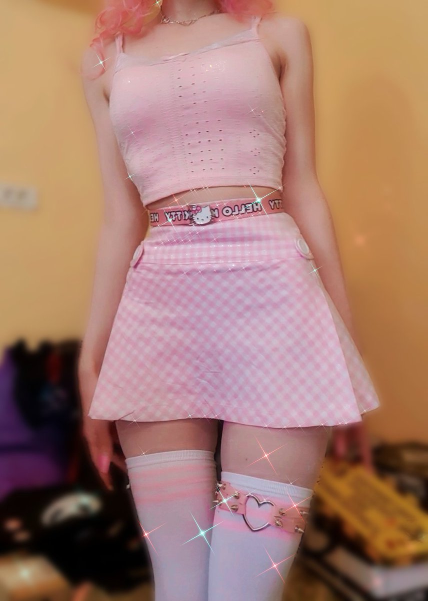 KarlaaAzzeh's tweet photo. I got two moods π
#Egirls #egirl #catgirl #altgirl #hotaltgirl #sexyaltgirl #gothgf #pinkhair #emogirl #ddlg #babygirl #egirlaesthetic #kawaiigirl #softegirl #kneesocks #pinkaesthetic https://t.co/yOjkQrVdQu