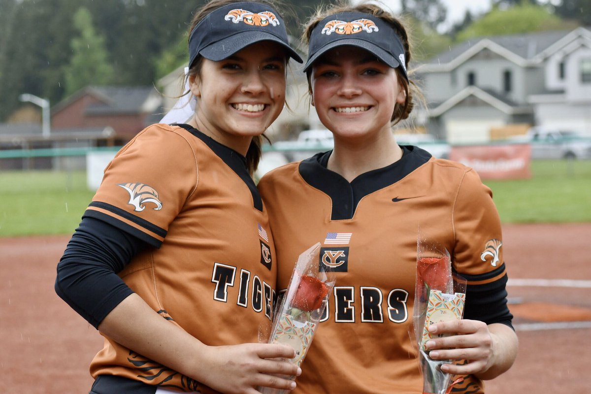ycsoftball2022's tweet photo. Senior night @ 4:30.  Come support! https://t.co/31WCxQ2q8G