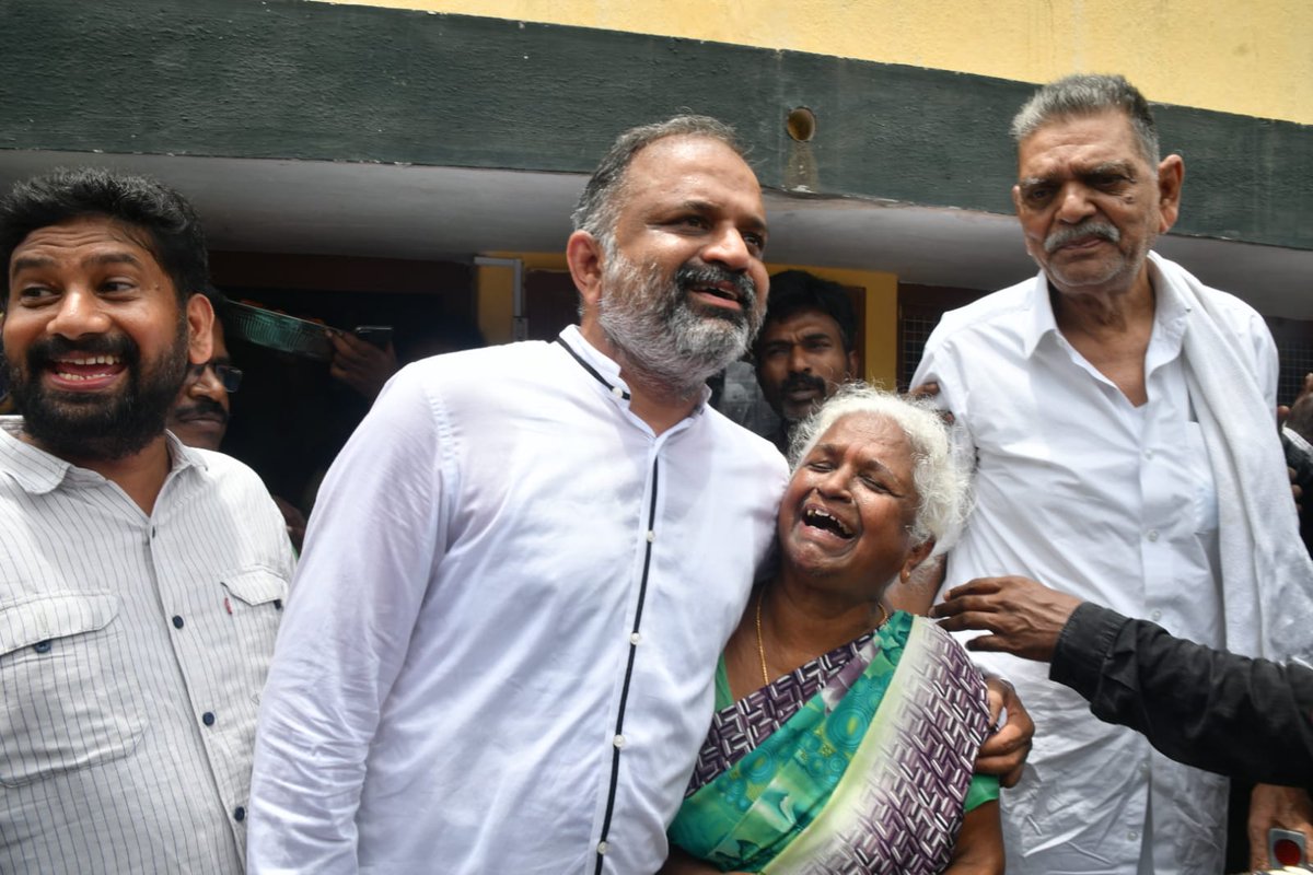 vino_infinity's tweet photo. After 31 years of his arrest, supreme court ordered release of Perarivalan earlier today (May 18, 2022). Arputham Ammal's decades long fight for justice has come to fruition. Comrade Sengodi's sacrifice didn't go in vain.

#Perarivalan #ArputhamAmmal #PerarivalanReleased #Sengodi https://t.co/KauGJ01wVW