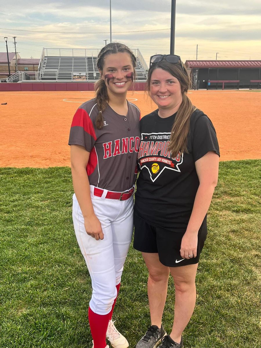 Danny_gray's tweet photo. Congratulations to Lily Roberts on breaking Taylor Wroe’s single season strikeout record!!! Lily has 296 and counting!!! #hornetpride https://t.co/YfF3Yv58bx