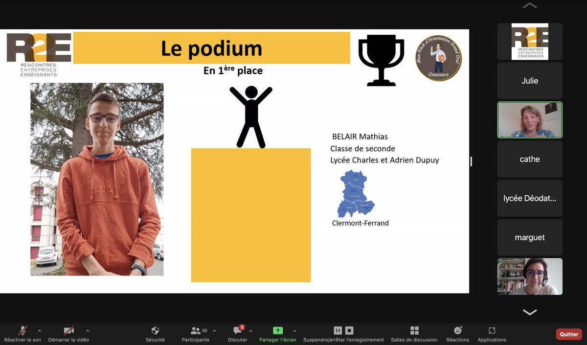 Rencontres2e's tweet photo. @lindaguillon a aux #secondes des #voiesgénérale et #voietechnologique les prix du #R2Econcours #MPOGO
Bravo aux gagnants :
- Sagnes Clément qui arrive 3ème
- Bruyere Lilou qui termine 2ème
- Belair Mathias, 1er des secondes du concours !!!
@HachetteEduc @TotalEnergies_F https://t.co/VP4WCAfBNN
