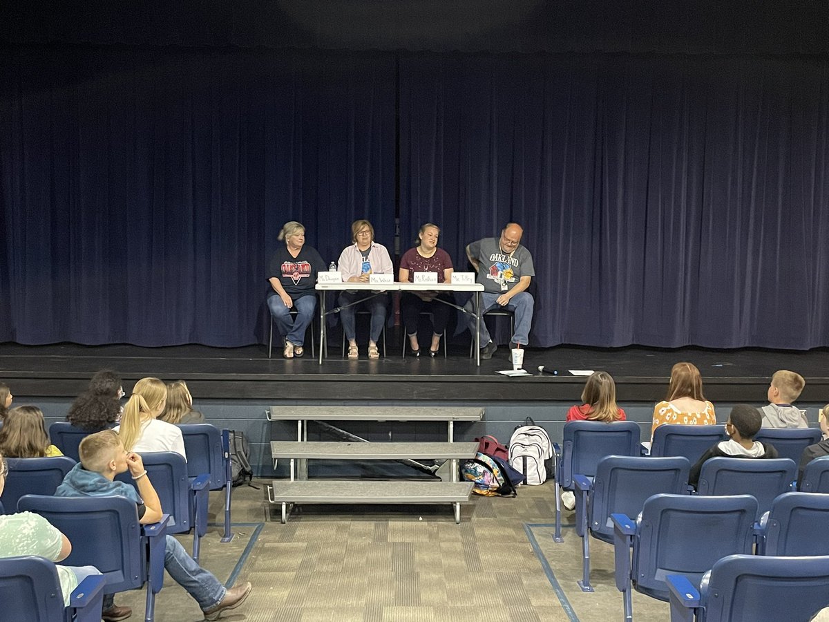 BrittonSB1's tweet photo. A great morning welcoming our incoming sixth graders from @school_walter with a teacher panel, student panel, tour and Q and A! These students are excited to become @OMS_Chargers #ChargeUp https://t.co/BUYQYEqSWP