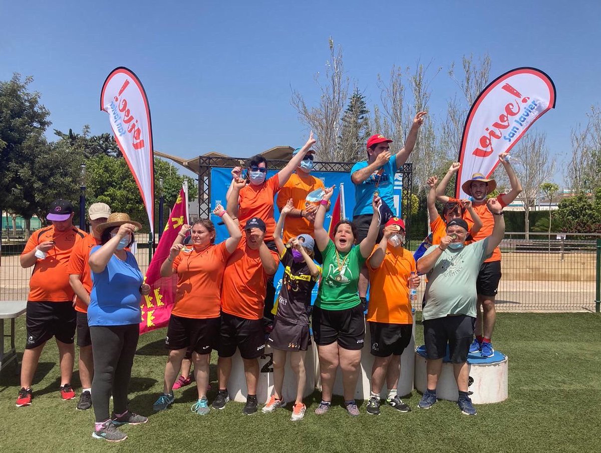 Aidemardeportes's tweet photo. Cerca de 100 deportistas de @Asoc_Aidemar práctican Atletismo en @PDMSanJavier . #Somosdeporte 👊🏻💪🏻 https://t.co/1LIxak8UOi