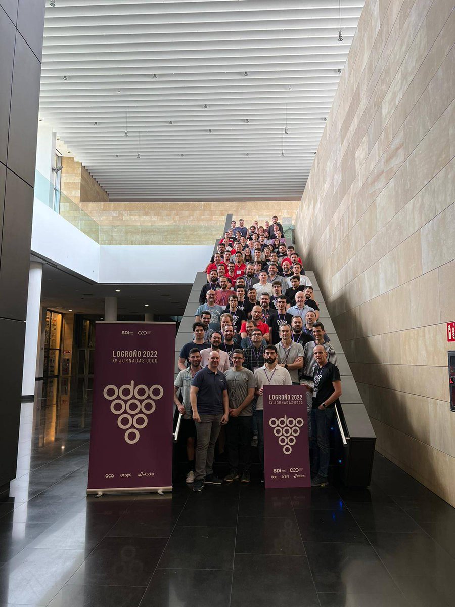 Tradicional foto de familia de los contribuidores de #OCAdays en esta edición 2022. El años que viene no te lo puedes perder. #Riojaforum #jornadasOdoo
