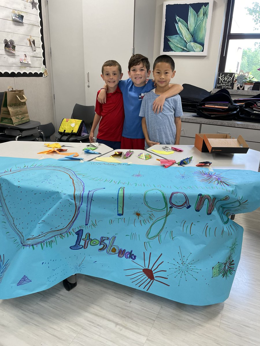 SauerSauerc's tweet photo. Second Grade Market Day was a huge success and tons of fun!! @BridlewoodES https://t.co/W7XtBT1A01